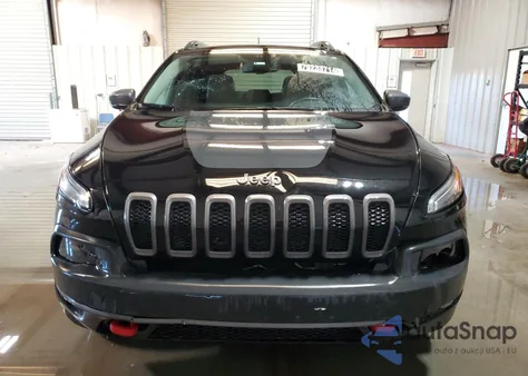 2018 Jeep Cherokee Trailhawk from USA, damaged, VIN 1C4PJMBB8JD581856